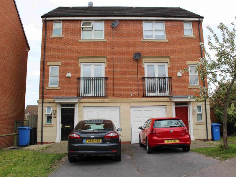 3 Bed Town House in Heatherton Village